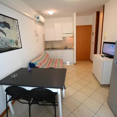 Flat In Lignano Линьяно-Саббьядоро