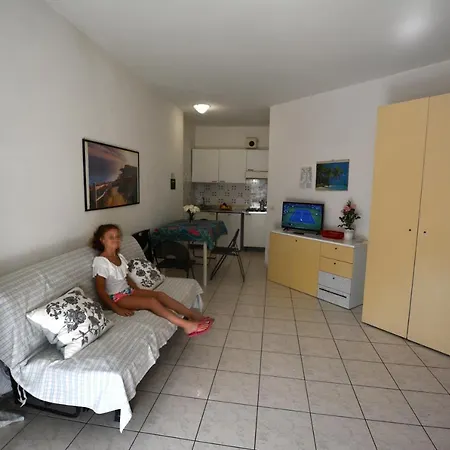 Flat In Lignano Appartement