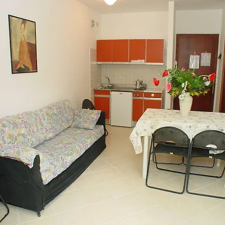 Flat In Lignano Apartament